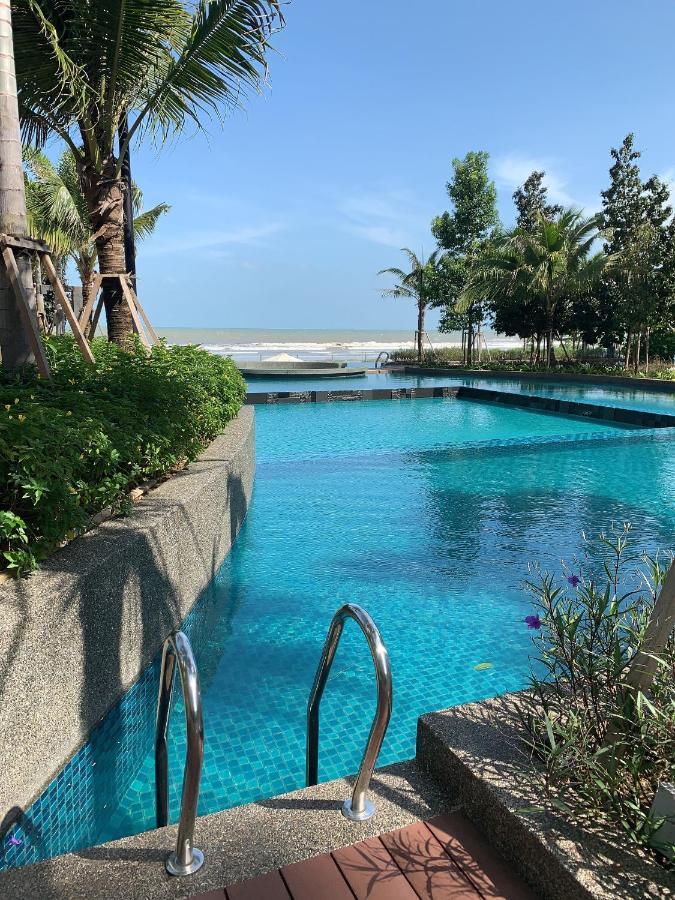 קואנטאן Timur Bay Groundfloor Pool & Seaview מראה חיצוני תמונה