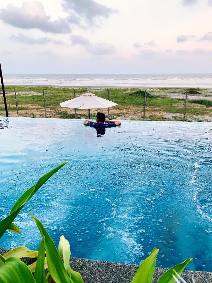 קואנטאן Timur Bay Groundfloor Pool & Seaview מראה חיצוני תמונה