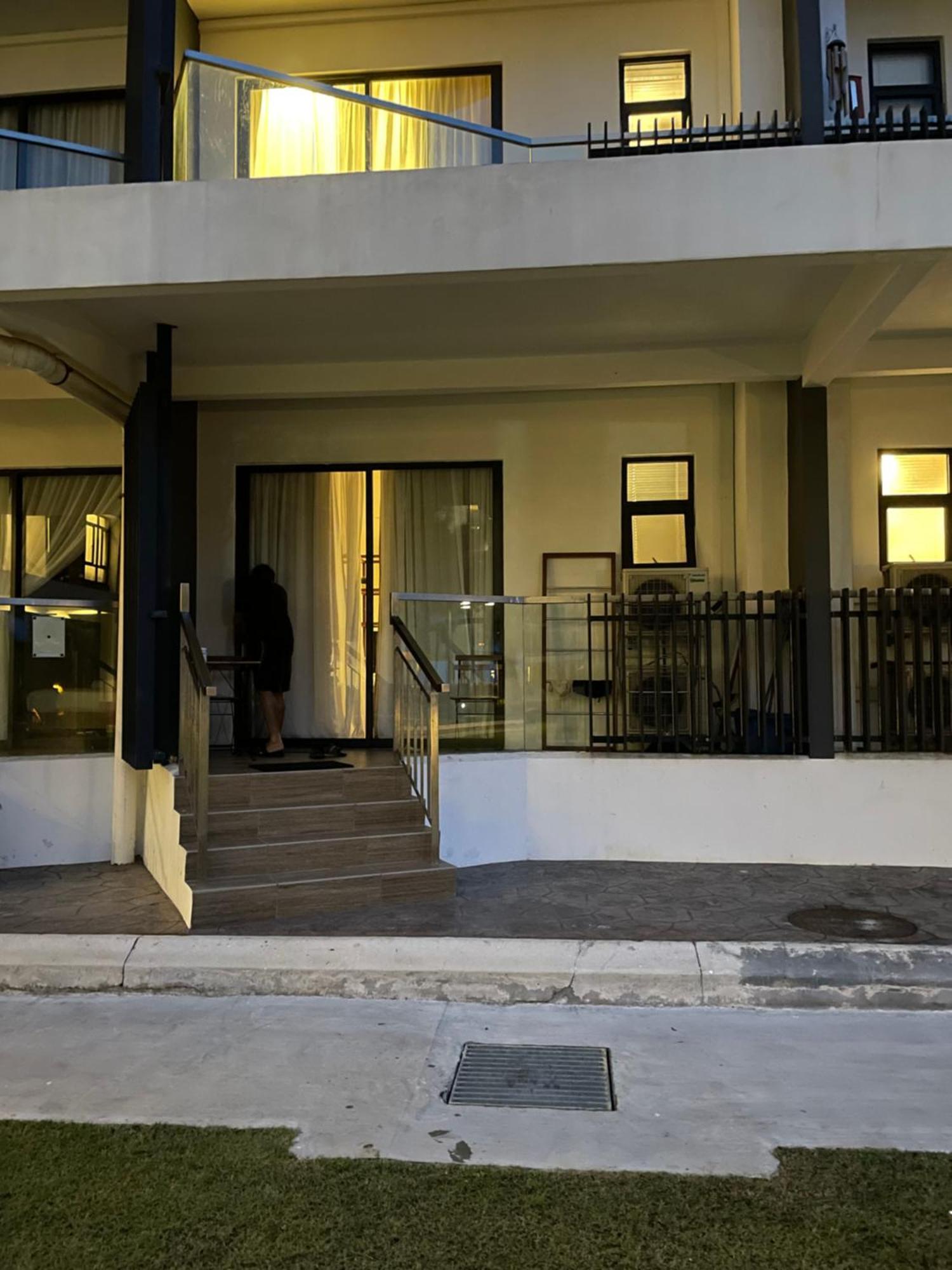 קואנטאן Timur Bay Groundfloor Pool & Seaview מראה חיצוני תמונה
